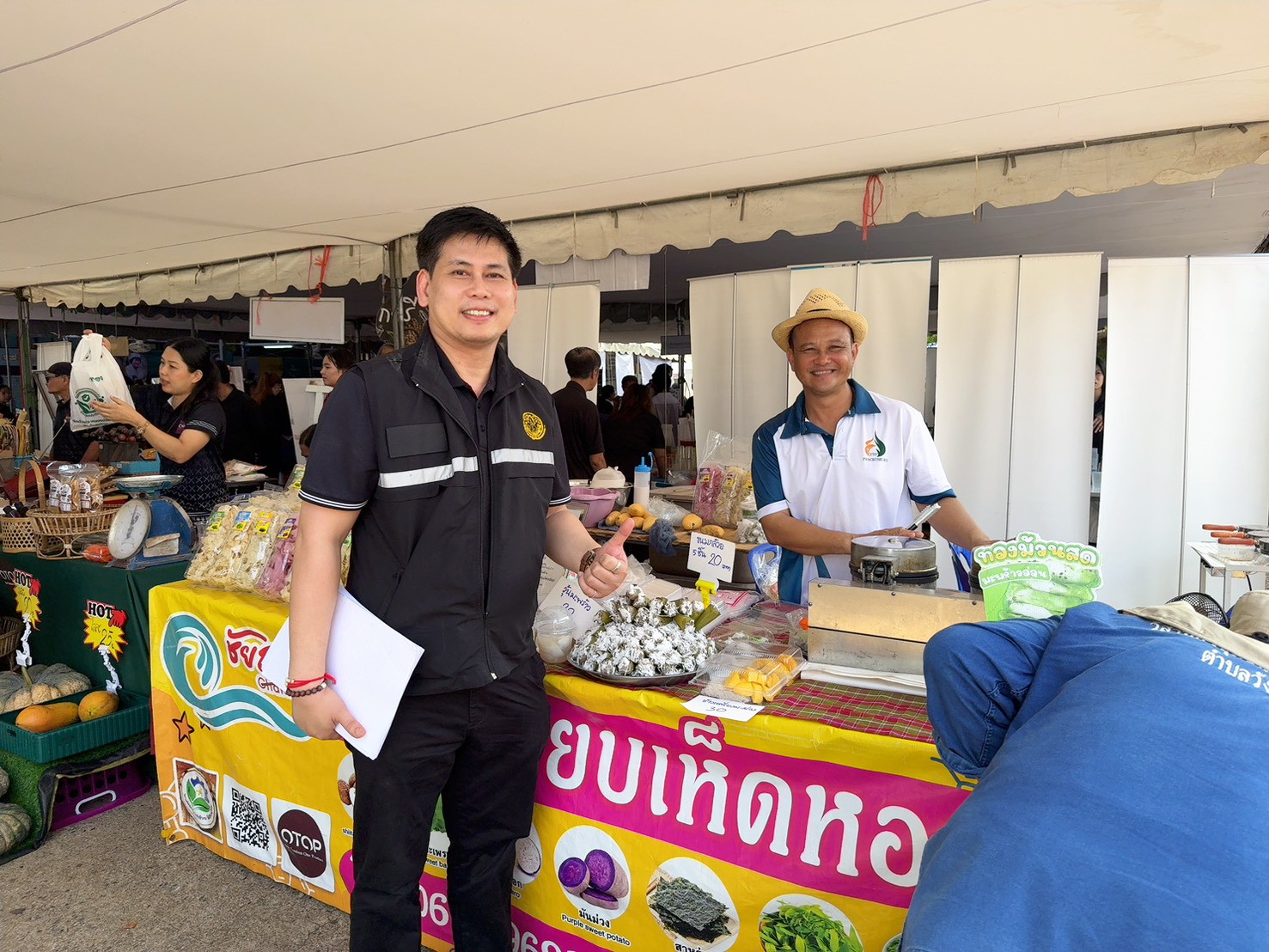 title - วันที่ 22 เมษายน 2569 นายวิทูล ประดิษฐบุญ ปฏิรูปที่ดินจังหวัดปราจีนบุรี  พร้อมด้วย เจ้าหน้าที่ ส.ป.ก.ปราจีนบุรี เข้าร่วมโครงการจังหวัดเคลื่อนที่  โครงการ 